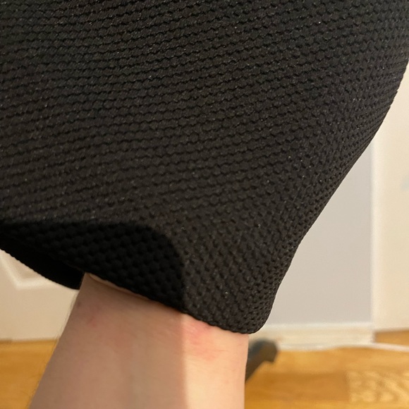 Black skirt - Picture 2 of 5